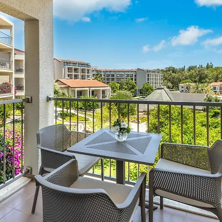 Ξενοδοχείο Arum Barut Collection 5*