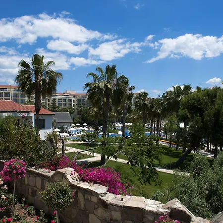 Hotel Arum Barut Collection