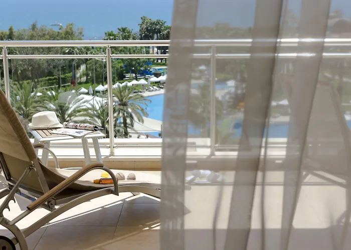 Arum Barut Collection 5* Sidé