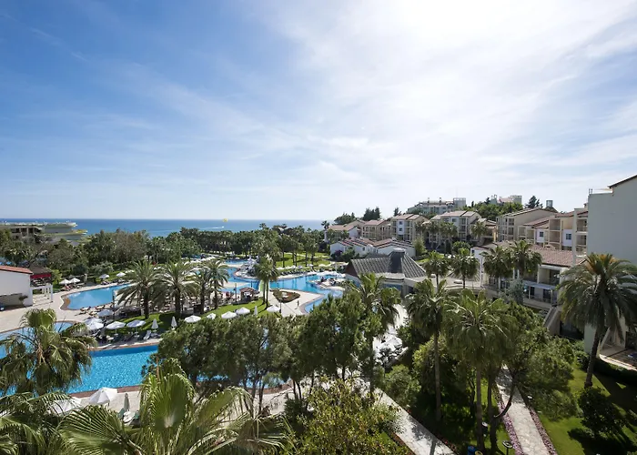 Arum Barut Collection