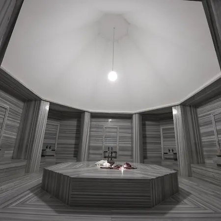 Arum Barut Collection